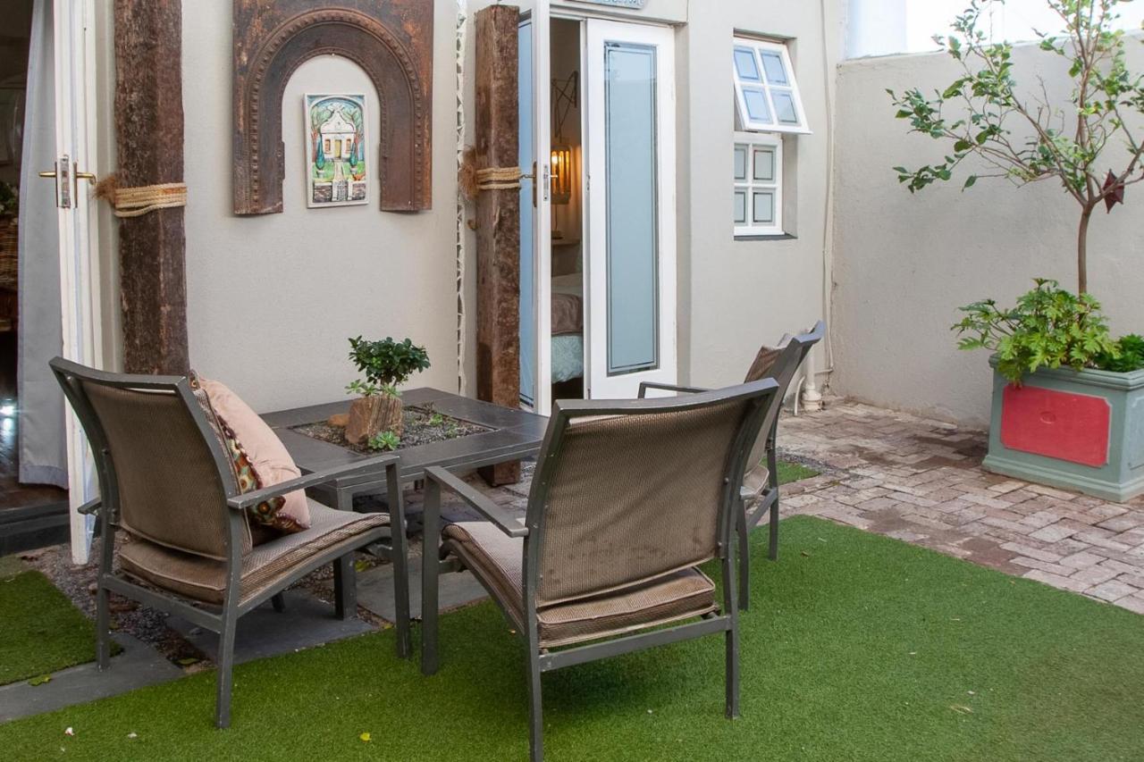 Bedrock Strand Family 4 Sleeper With Private Bathroom Kapstadt Exterior foto